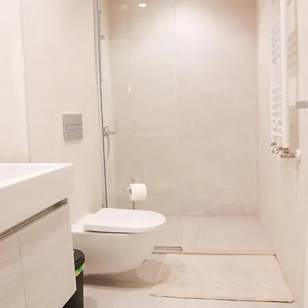 Apartment Waterfront Luxury - Free Parking *