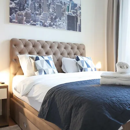 Waterfront Luxury - Free Parking * Belgrad