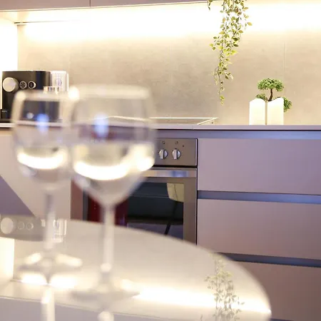 Waterfront Luxury - Free Parking Apartment Belgrade