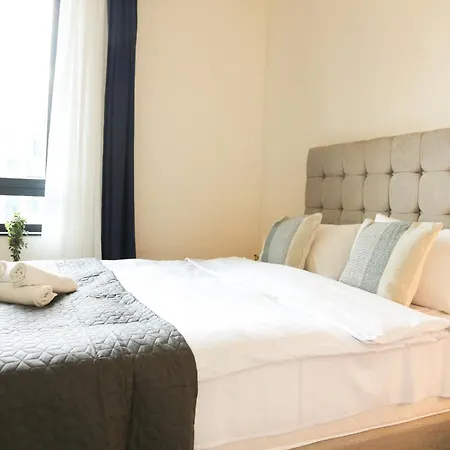 Waterfront Luxury - Free Parking Belgrade